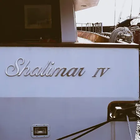 Shalimar Lipari *